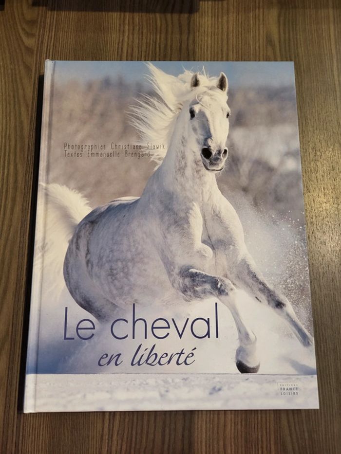 Livre le cheval en liberté
