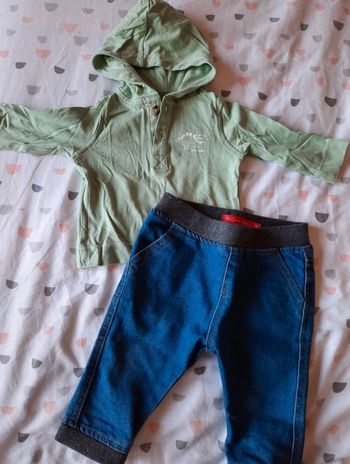 Ensemble sweat et jean Vertbaudet 6M