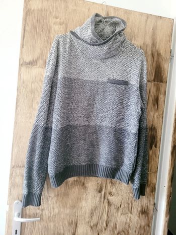 Pull avec col