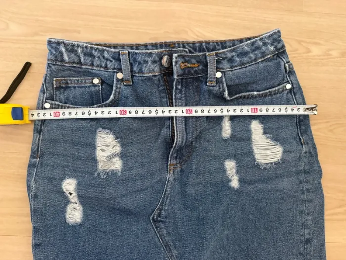 Jupe en jean courte déchirée H&M - photo numéro 5