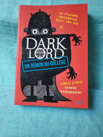 un démon au collège Dark Lord