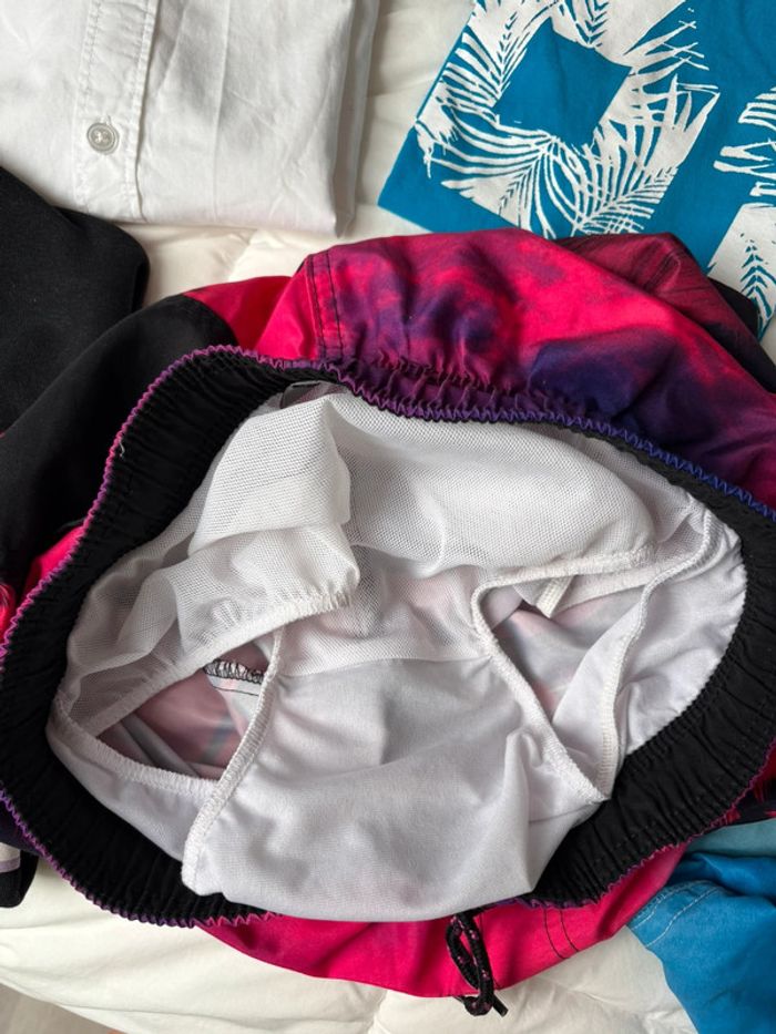 Lot 6 vêtements garçon 10 ans très bon état🌈 - photo numéro 4