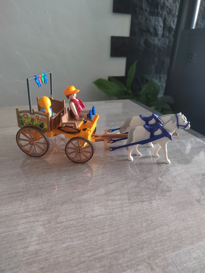 Calèche playmobil en très bon état - photo numéro 5
