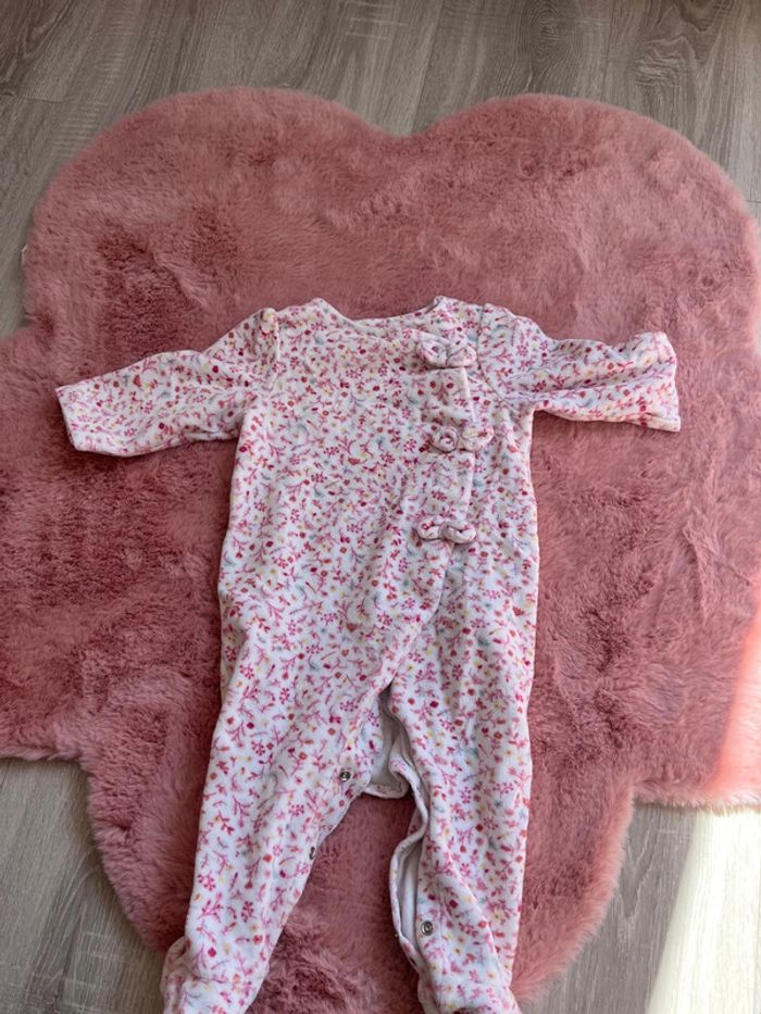 Lot 4 pyjamas bébé fille 9 mois - photo numéro 2