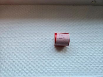 Film adhesif permanent rouge pour machine de découpe