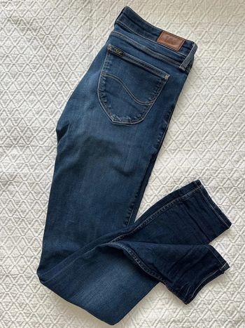 Jean Lee modèle Scarlett t30x33