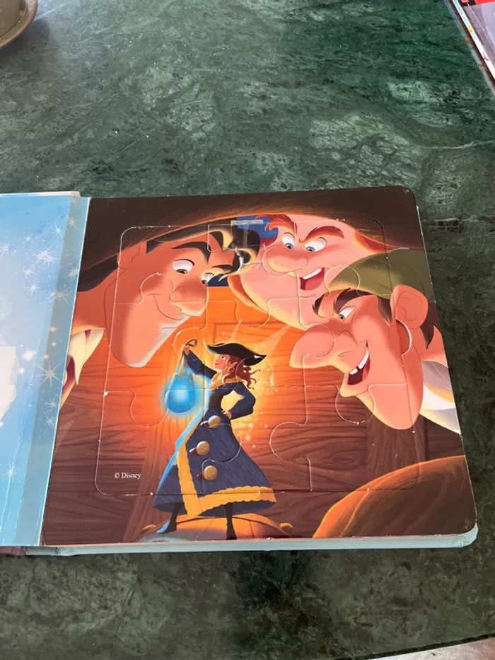 Livre puzzle Disney - photo numéro 2