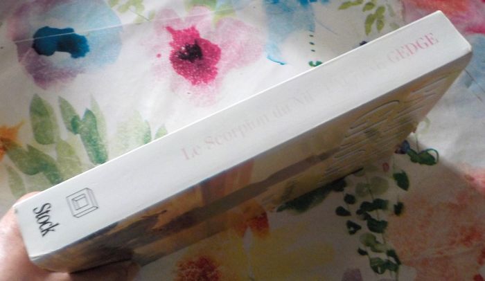 LE SCORPION DU NIL de Pauline GEDGE Ed. Stock - photo numéro 4