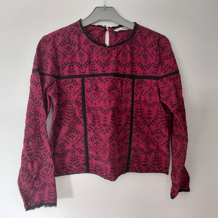 Zara - haut dentelle anglaise Taille M