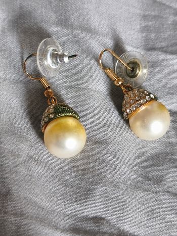 Boucles d'oreilles di lusso.