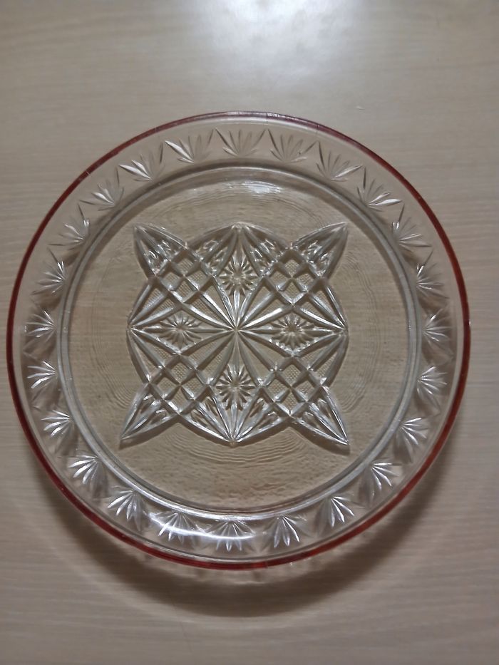 Plat rond en verre vintage motif feuilles mauve sur le rebord 23x23 cm - photo numéro 3