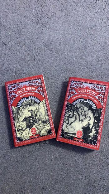 Lot de 2 livres Jules Verne
