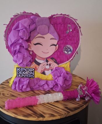 Pinata anniversaire k-pop 