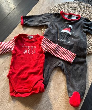 Pyjama et bodies de Noël