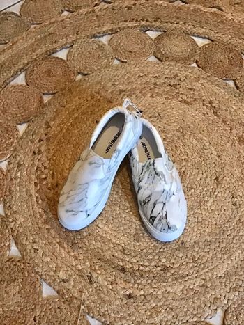 Chaussure détente blanc effet marbré gris noir taille 36