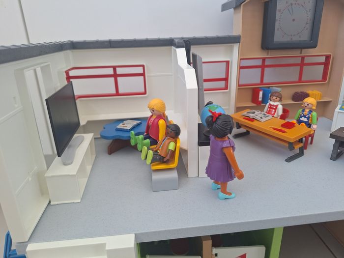 Ecole playmobil avec extension et bus - photo numéro 5