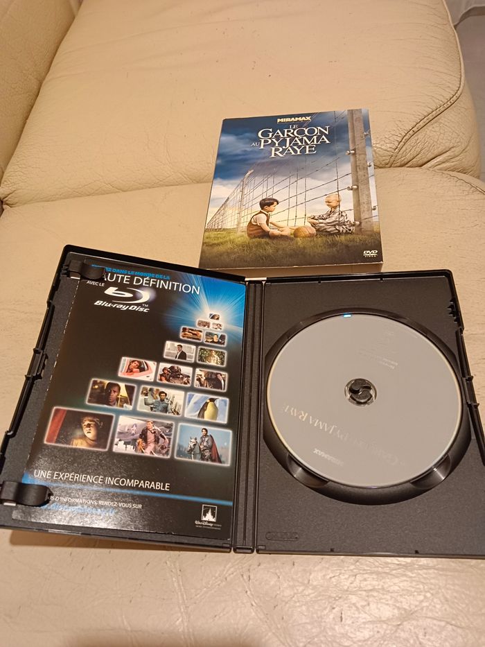 DVD film le garçon au pyjama rayé visionner une seule fois - photo numéro 3