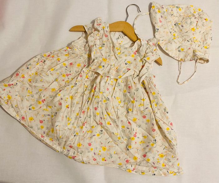 Ensemble robe et chapeau assorti Petit Bateau 24 mois