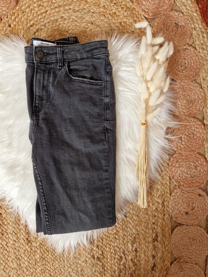 🐭 Jeans gris foncé Bershka taille 36