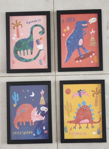 Lot de 4 jolis cadres décoratifs enfant - Thème dinausore