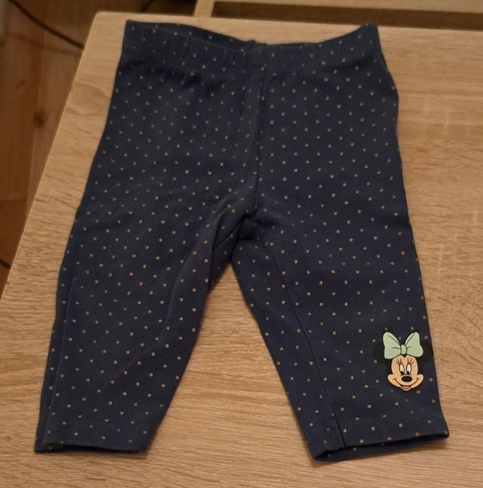 Pantacourt Pantalon 3/4 C&A taille 80 paefait état Bleu foncé à pois