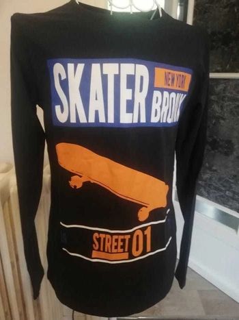 T-shirt neuf 11/12 ans