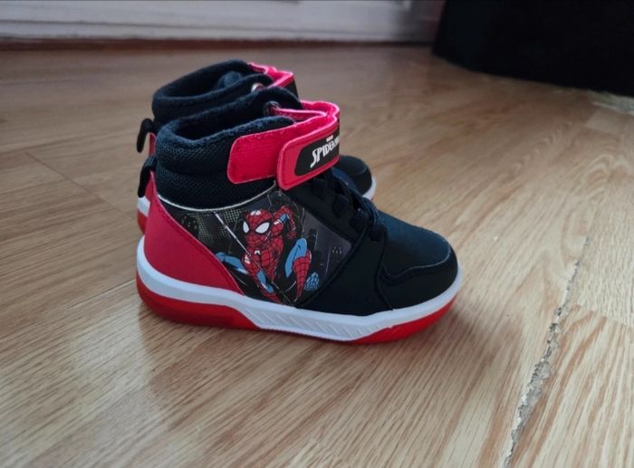 Basket spidermaan - photo numéro 2