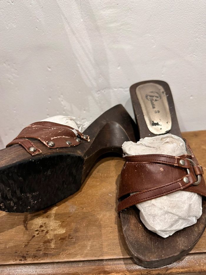 Chaussures Bâta T39 bon état confortables - photo numéro 3