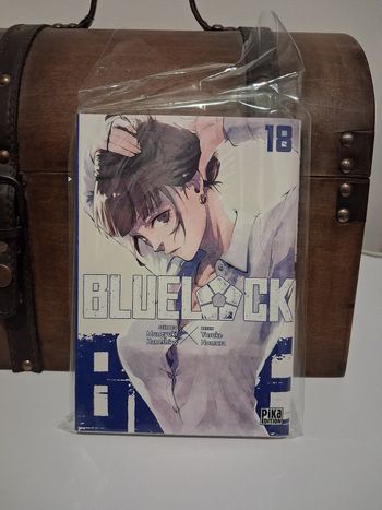 Manga Blue Lock tome 18 collector jaquette exclusive alternative Fnac