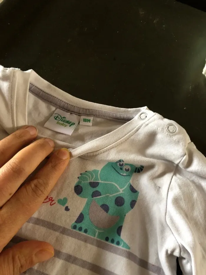 Tee shirt longues manche disney monstre et compagnies. - photo numéro 2