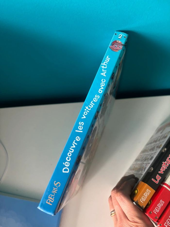 4 livres de la collection petit garçon. - photo numéro 3