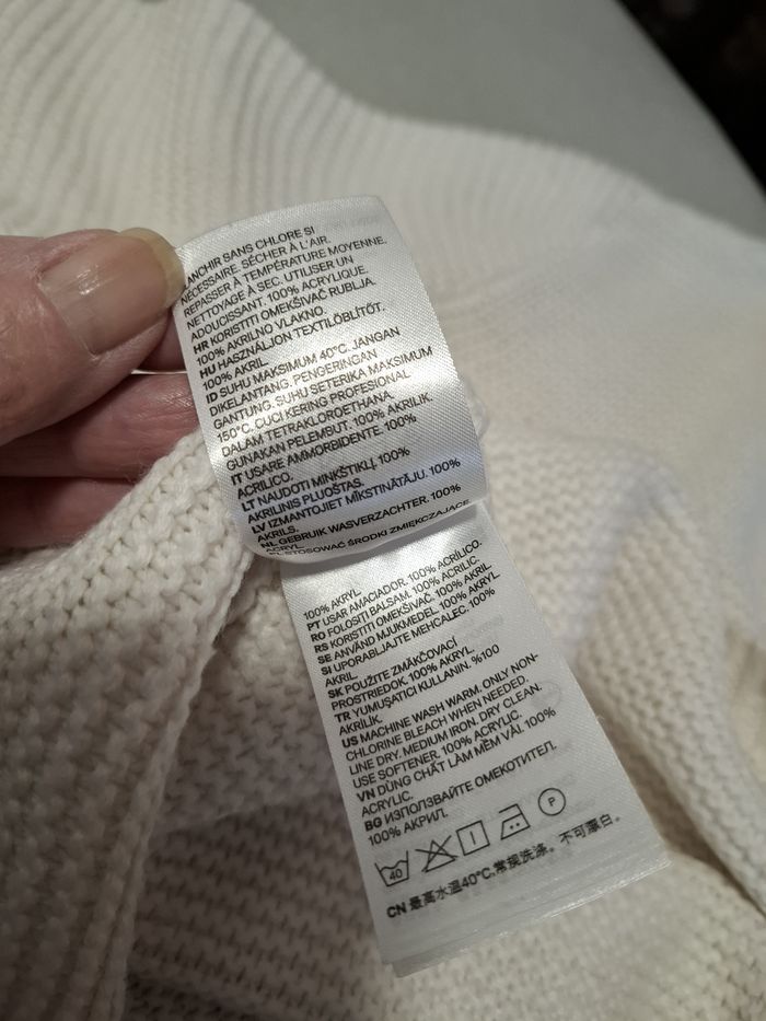 Joli pull femme H&M Divided crème S col roulé "boule" très bon état - photo numéro 9