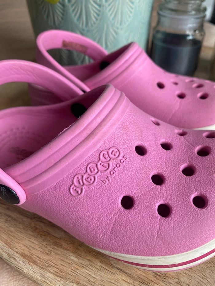 Crocs pointure 23 - photo numéro 2