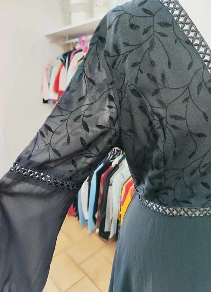 Magnifique robe noir neuve taille 40 - photo numéro 4