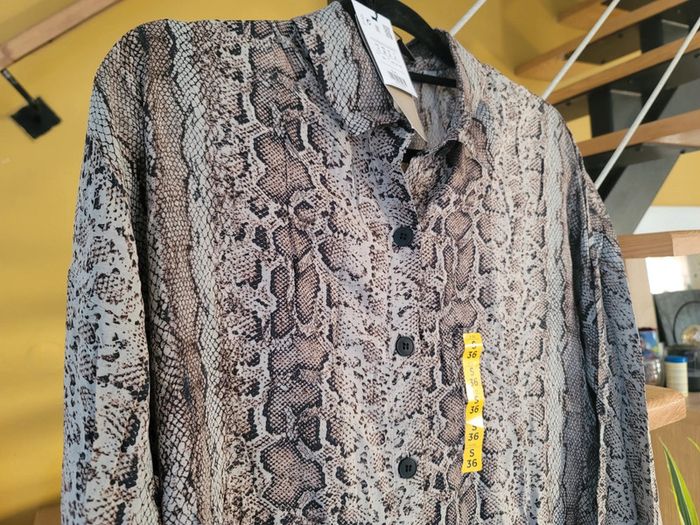 Tunique femme Pull&Bear neuve - Taille 36 (S) - photo numéro 4