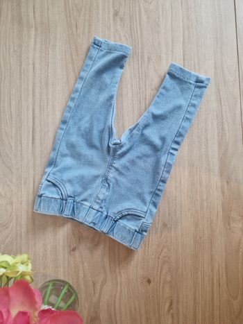 Tenue 6 mois avec blouse sucre d'orge et pantalon kiabi