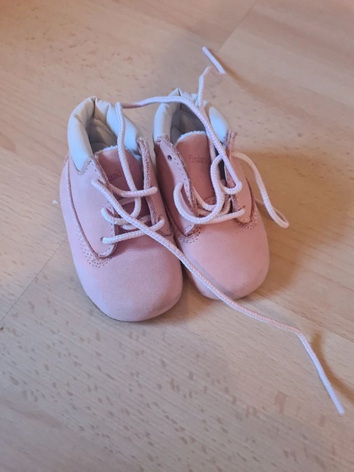 Petite chaussure Timberland taille17