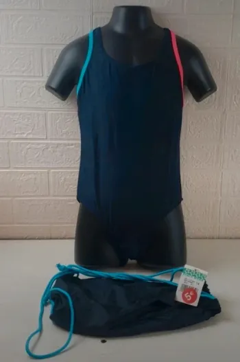 Maillot de bain Beach Wear taille 14 ans Neuf