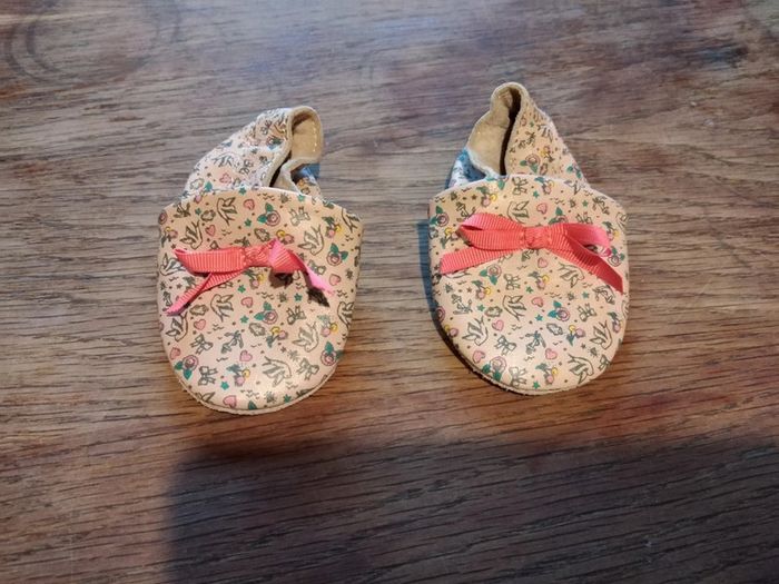Chaussons fille en cuir souple 0/6 mois