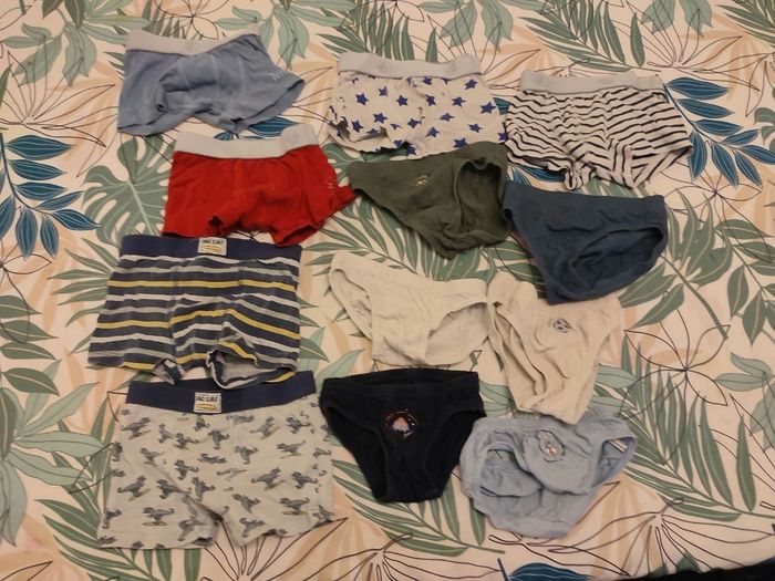 Lot slips et caleçons garçon 3 ans
