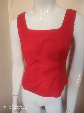 Débardeur rouge brioche