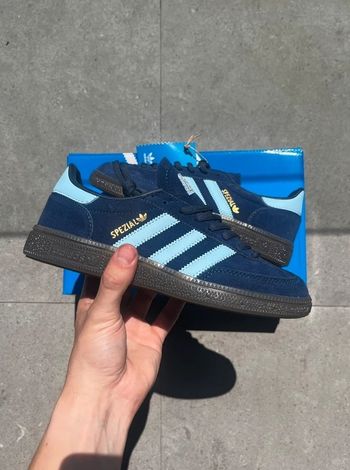 adidas originals Taille  40
