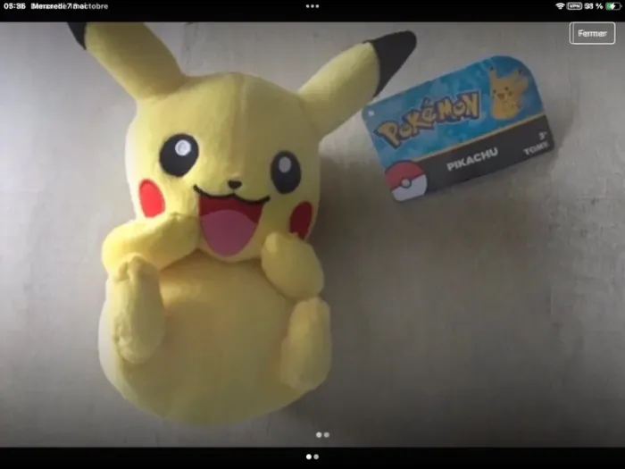 Neuf peluche pikachu pokemon