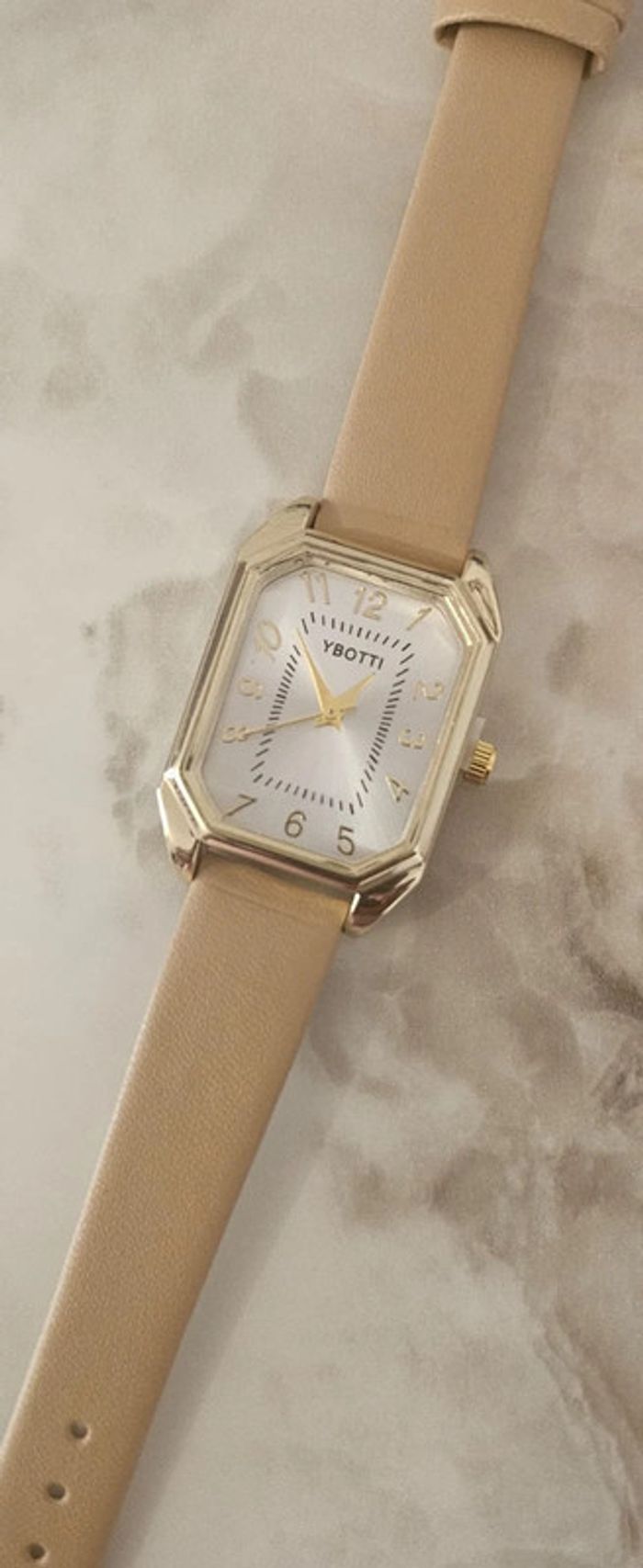 Montre doré