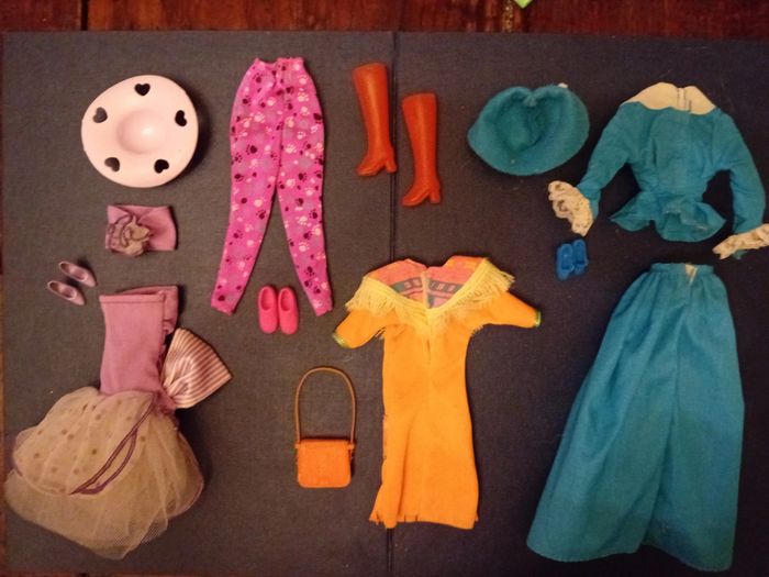 Vêtements barbie. - photo numéro 2