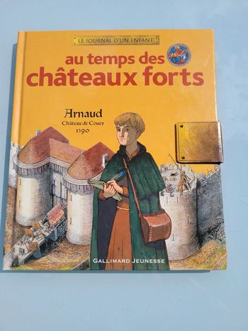 Beau livre Au temps des Châteaux-fort, Le Journal d'un enfant (25)