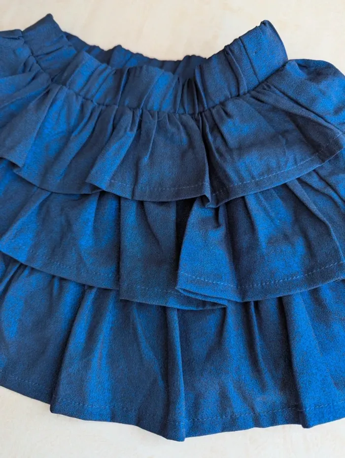 Jupe à volants bleu brillant 3 ans miss liberto - photo numéro 2