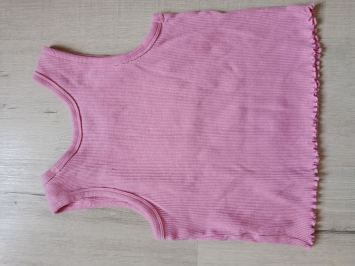 Débardeur marque Kiabi taille 12 ans - photo numéro 4