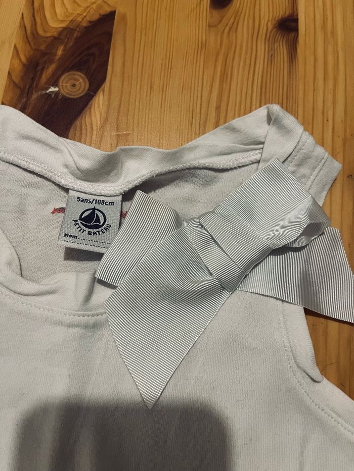Joli débardeur petit bateau