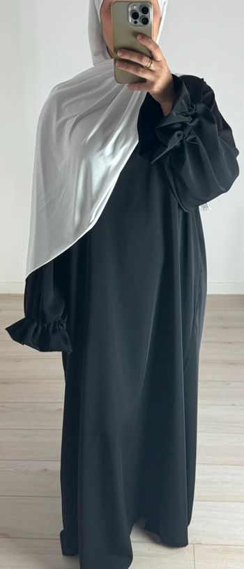 Abaya en soie de médine noir